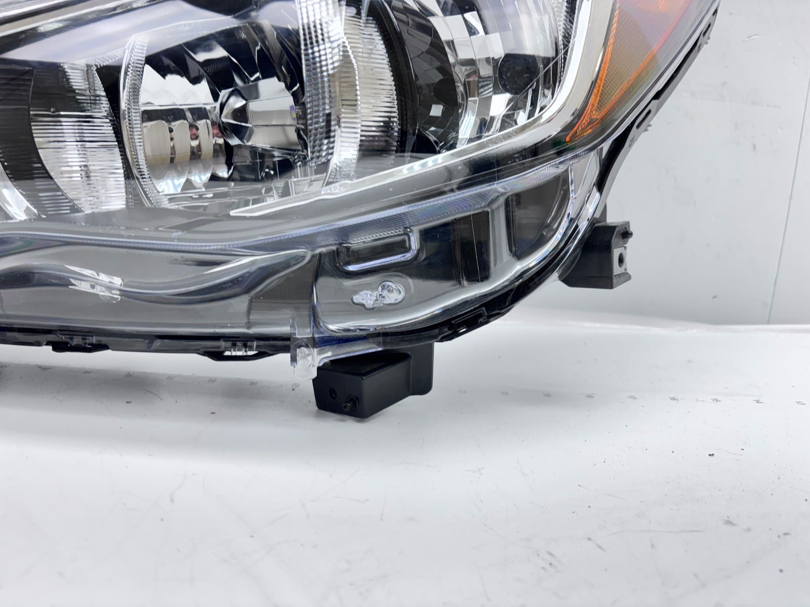 Subaru Crosstrek Impreza 2017-23 Halogen Front Left OEM Headlight - Image 7