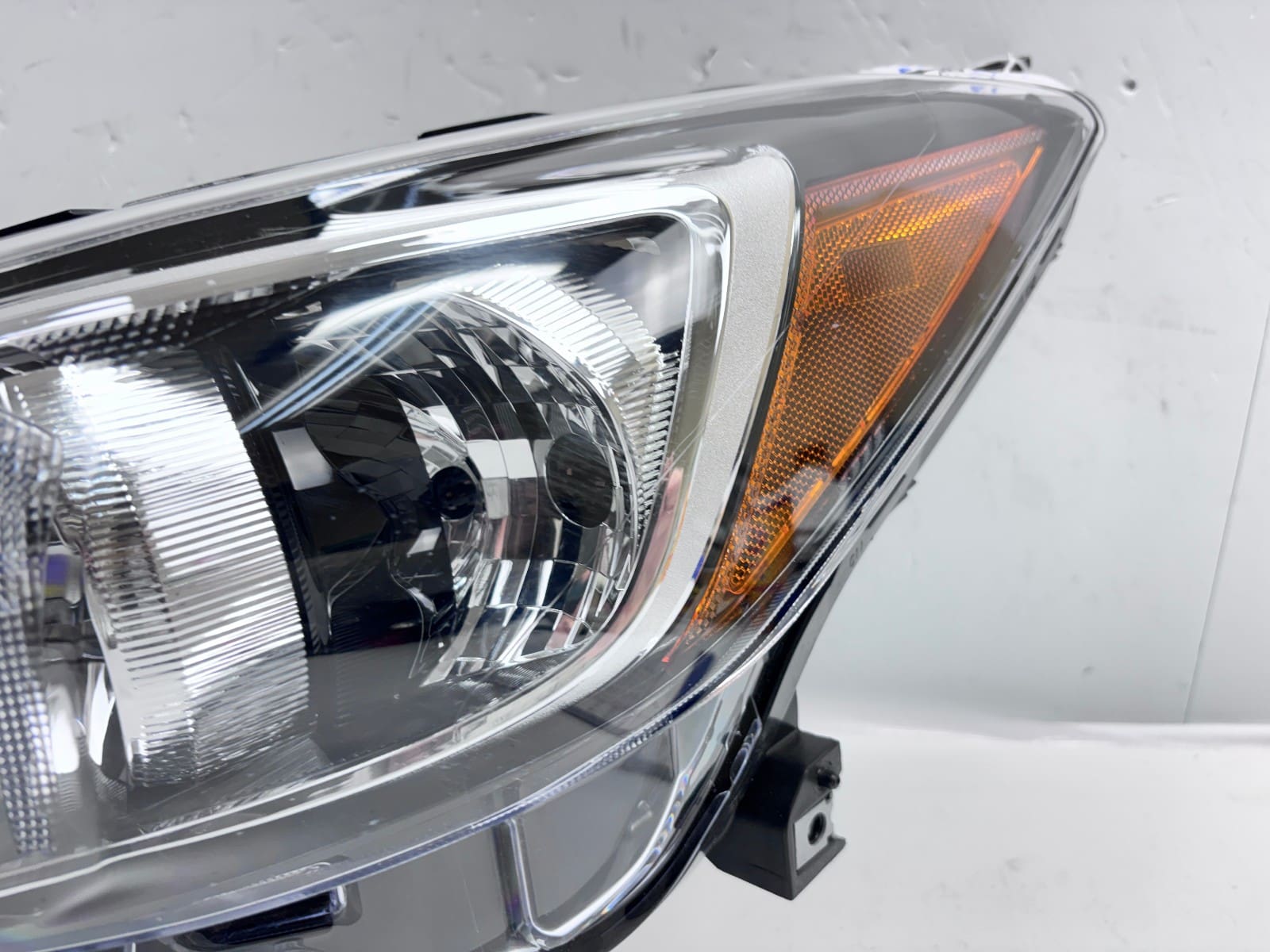 Subaru Crosstrek Impreza 2017-23 Halogen Front Left OEM Headlight - Image 9