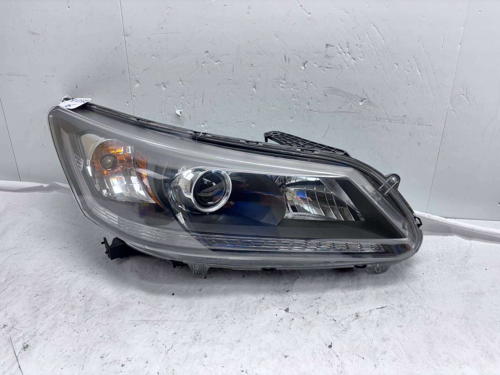 NICE ALL TABS 2013-15 Honda Accord Halogen Front Right CAPA Headlight