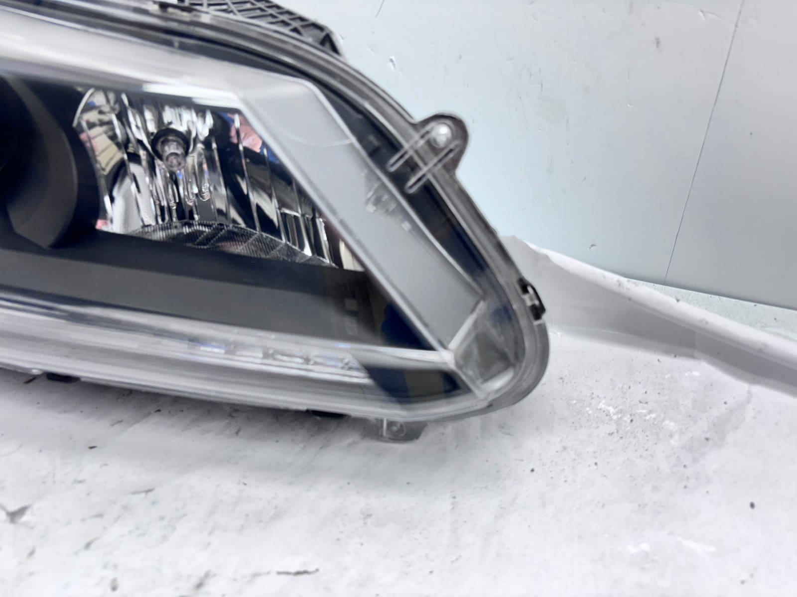 NICE ALL TABS 2013-15 Honda Accord Halogen Front Right CAPA Headlight - Image 3