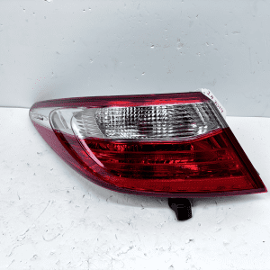 NICE 2015-2017 Toyota Camry Halogen Rear Left OEM Tail Light