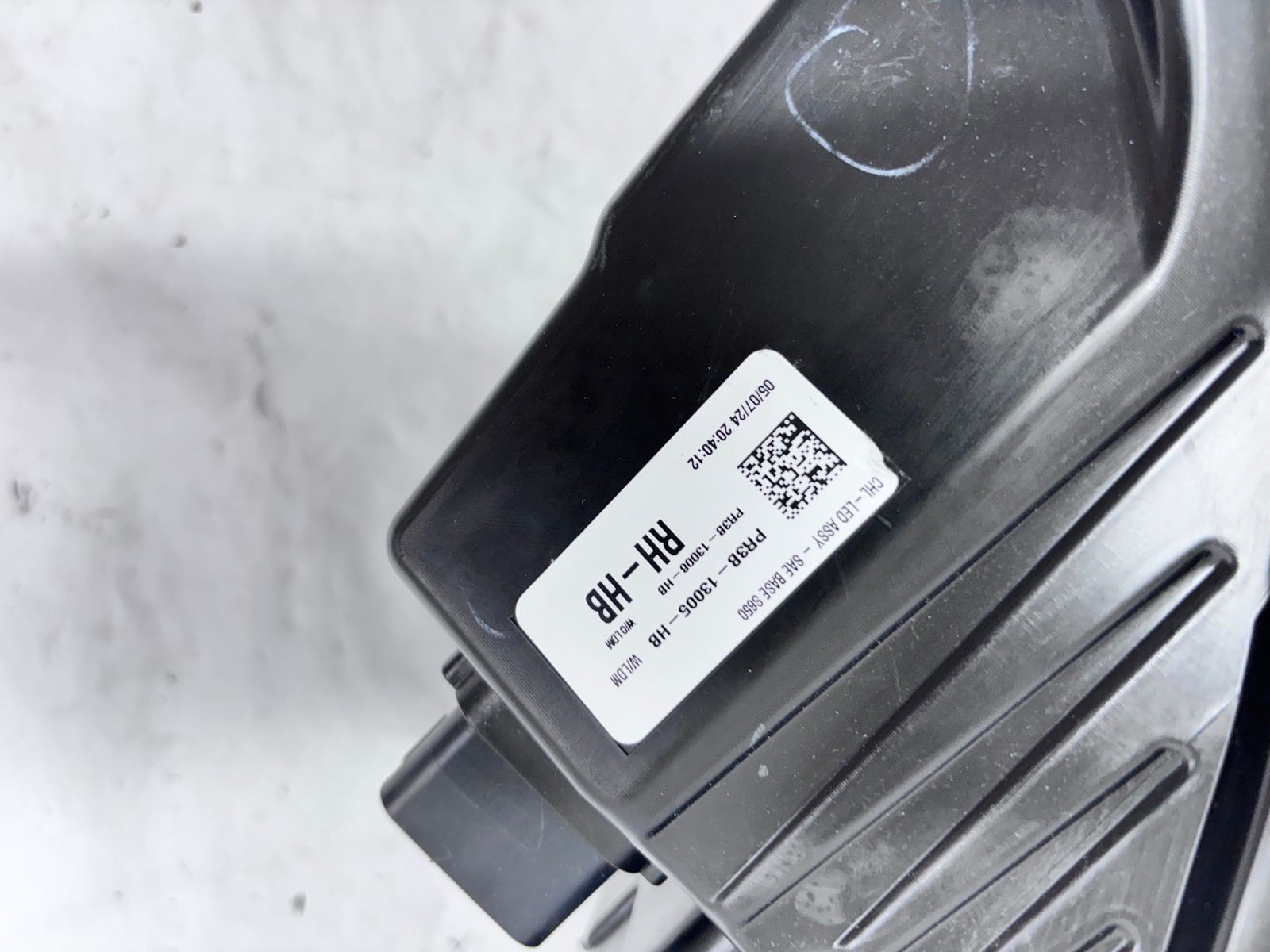 2024-2025 Ford Mustang LED Front Right OEM Headlight PR3B13005HB - Image 14