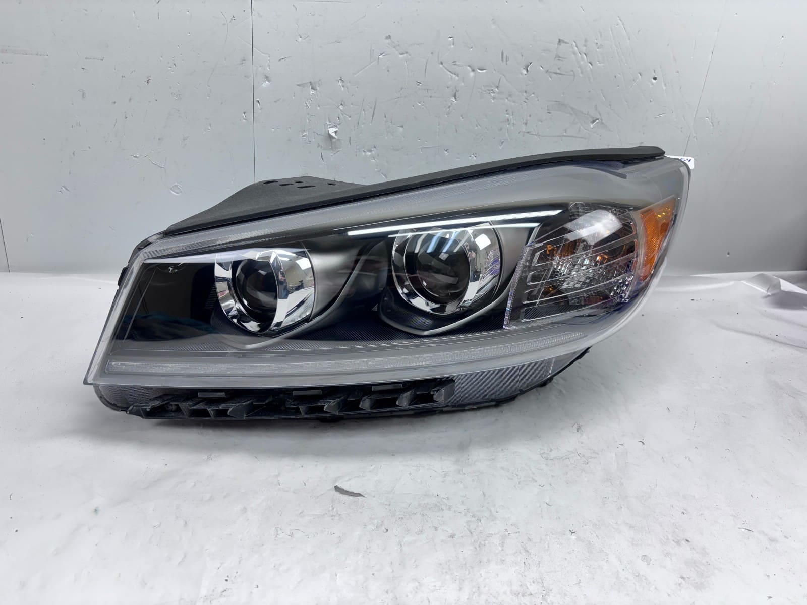 2019-20 Kia Sorento Halogen LED Front Left OEM Headlight 92101-C6510
