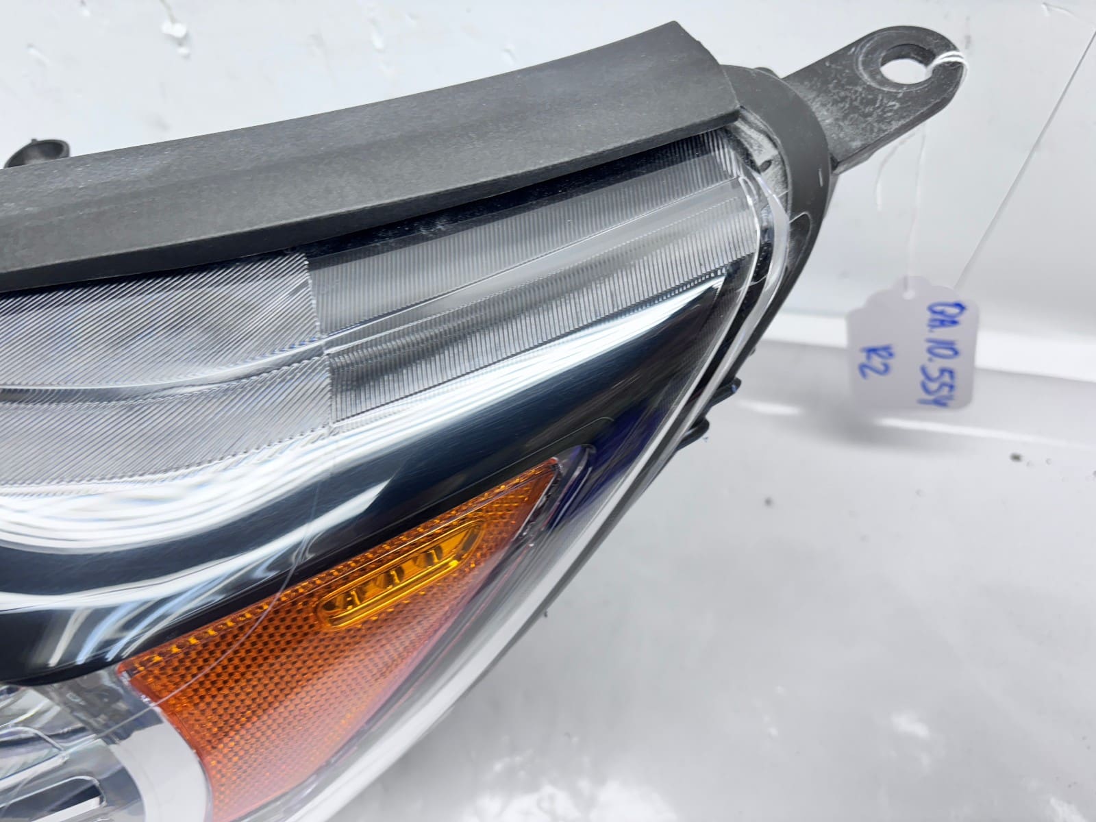 2019-20 Kia Sorento Halogen LED Front Left OEM Headlight 92101-C6510 - Image 8