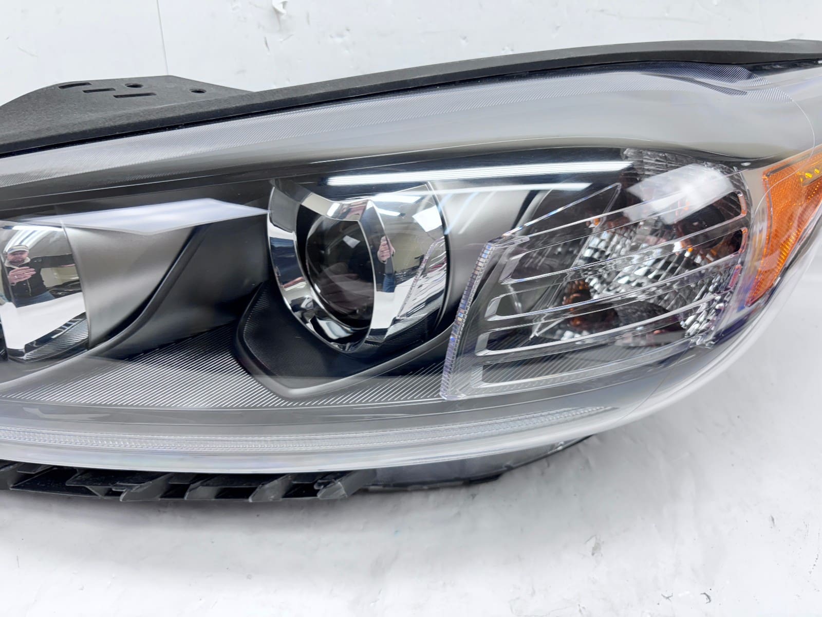 2019-20 Kia Sorento Halogen LED Front Left OEM Headlight 92101-C6510 - Image 13