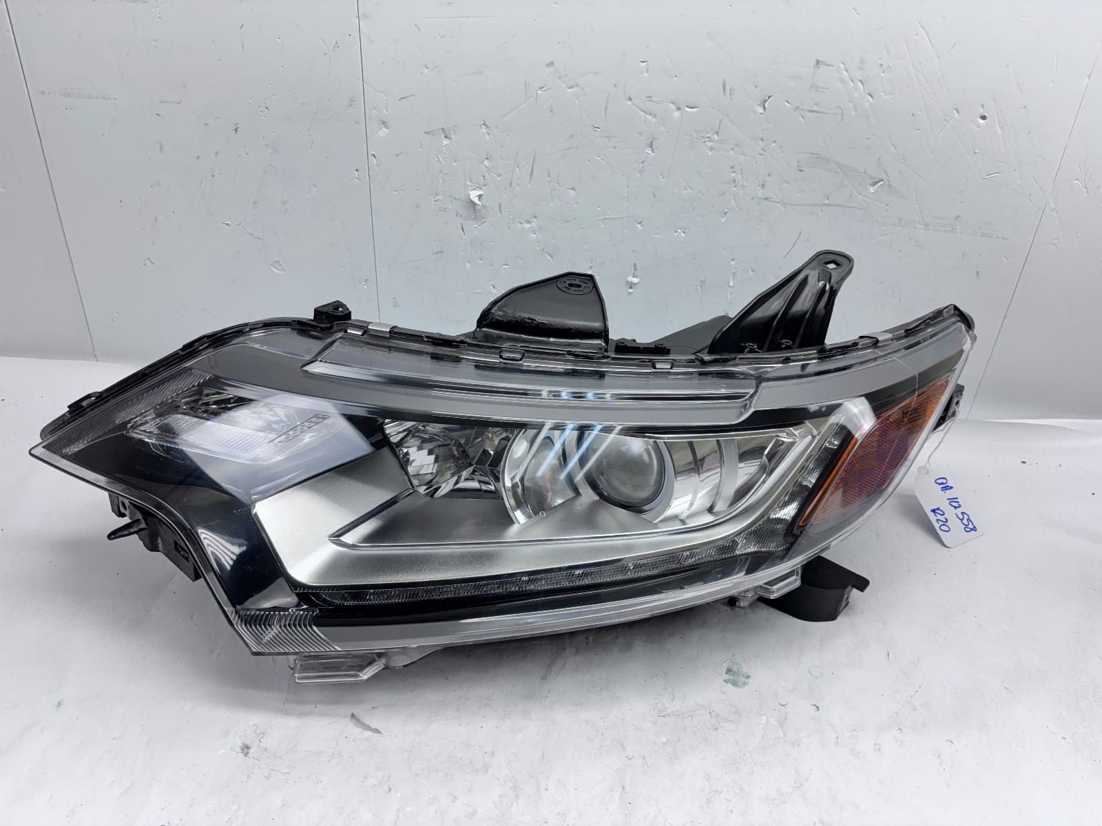 2016-20 Mitsubishi Outlander Halogen LED Front Left OEM Headlight