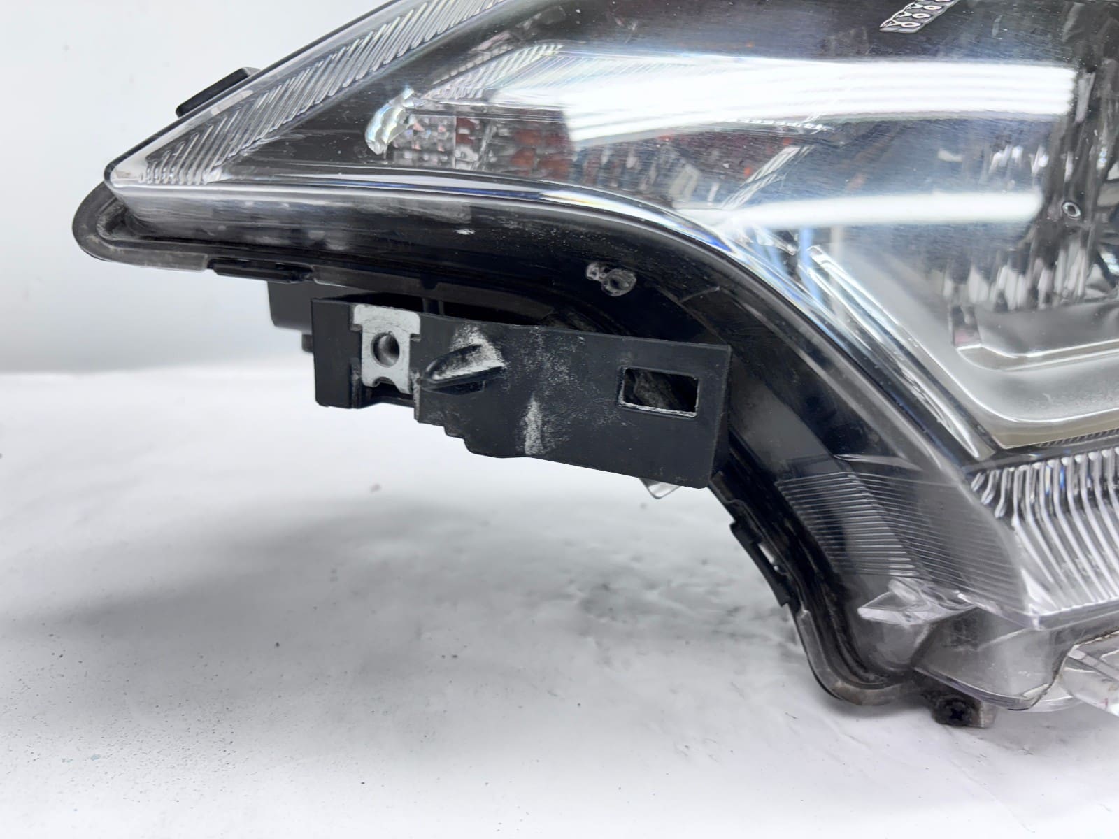 2016-20 Mitsubishi Outlander Halogen LED Front Left OEM Headlight - Image 14