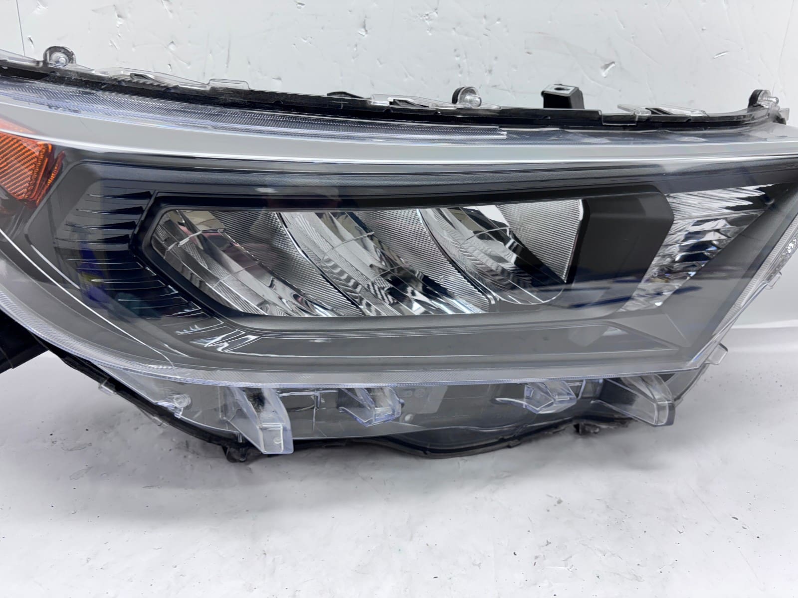 Toyota RAV4 2019-21 LED Right Passenger Side OEM Headlight 81110-0R142 - Image 6