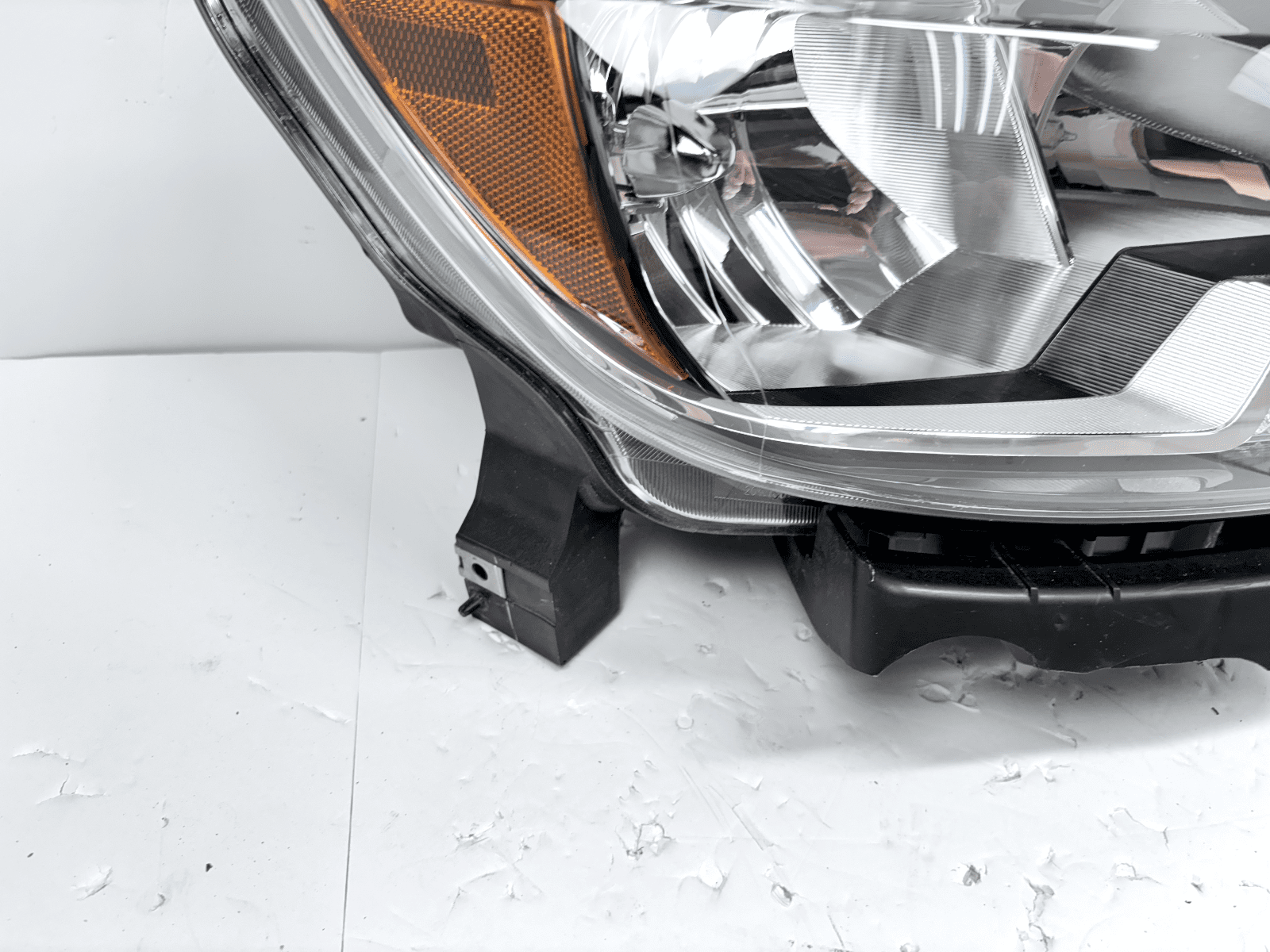 2016-19 Nissan Sentra Halogen Front Right OEM Headlight Black Housing - Image 8