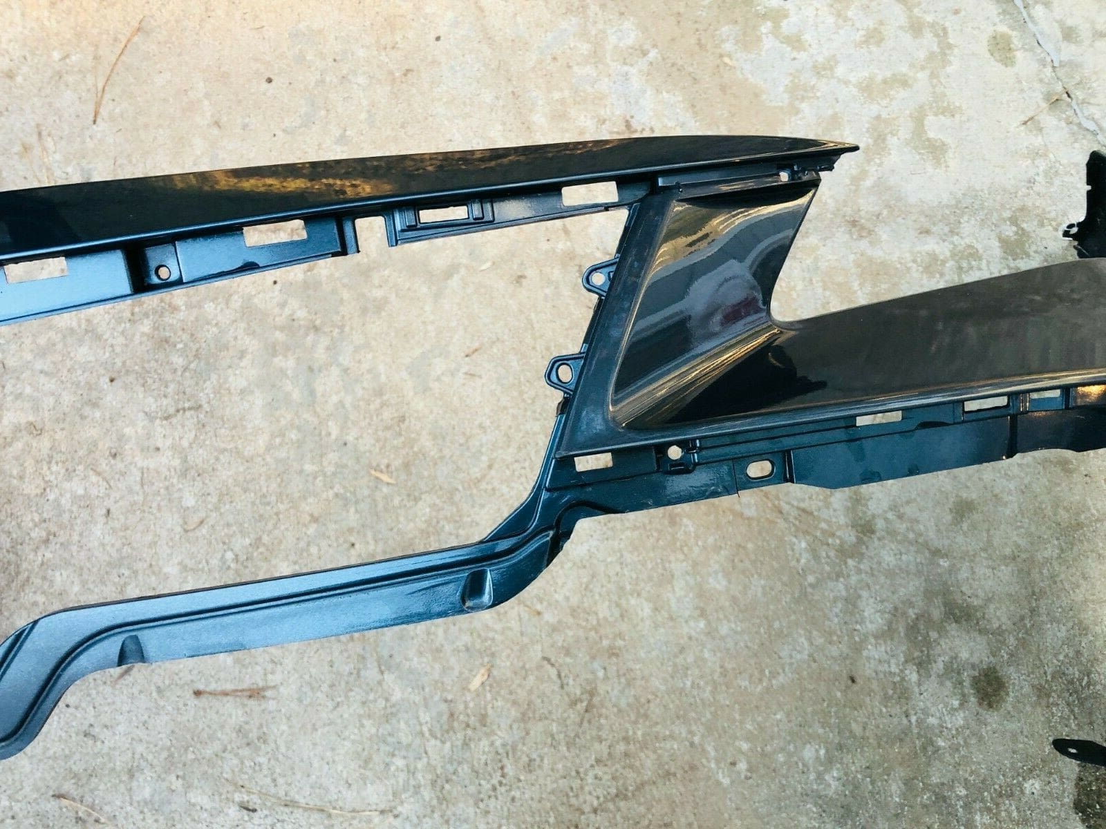 2019-21 Toyota Avalon Front OEM Bumper Cover Genuine - Image 10