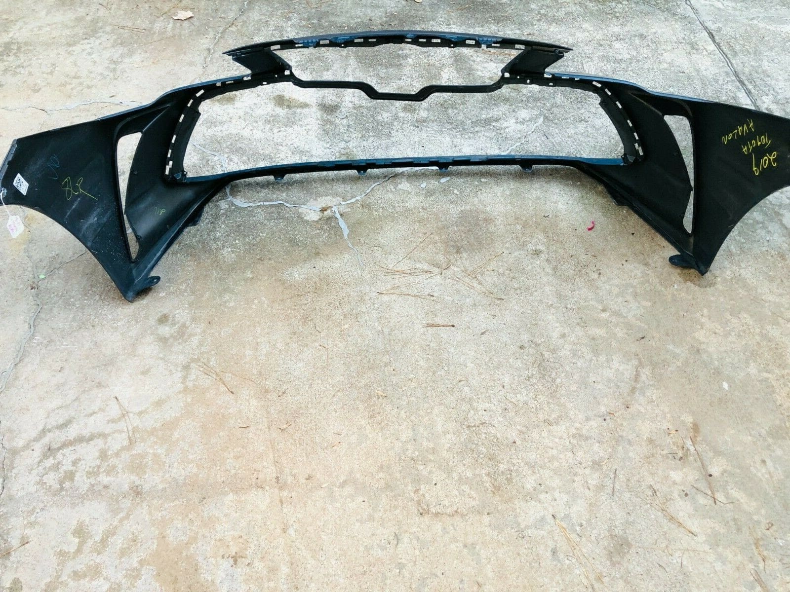 2019-21 Toyota Avalon Front OEM Bumper Cover Genuine - Image 11