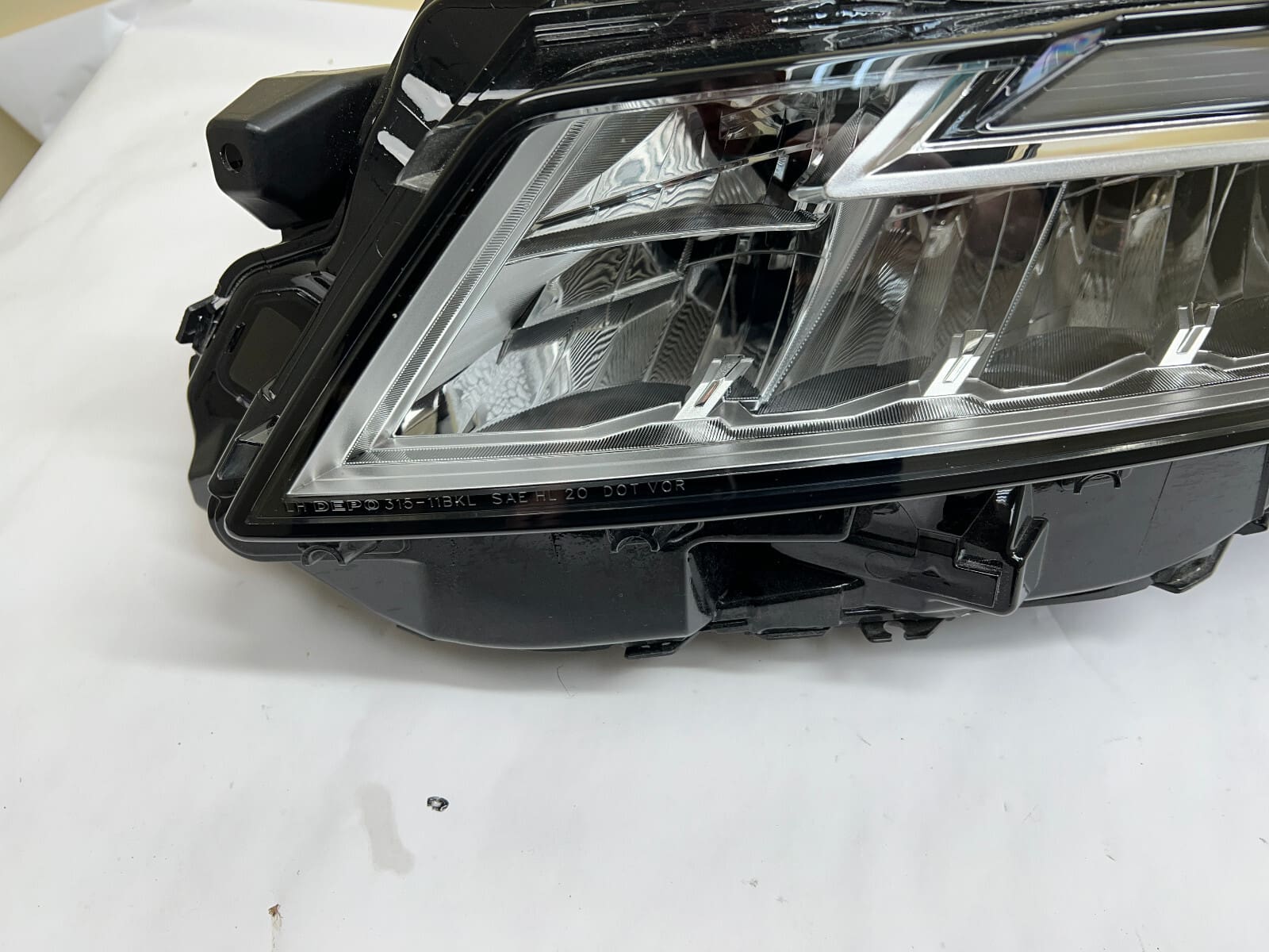 NICE ALL TABS 2021-23 Nissan Rogue LED Front Left Headlight - Image 11