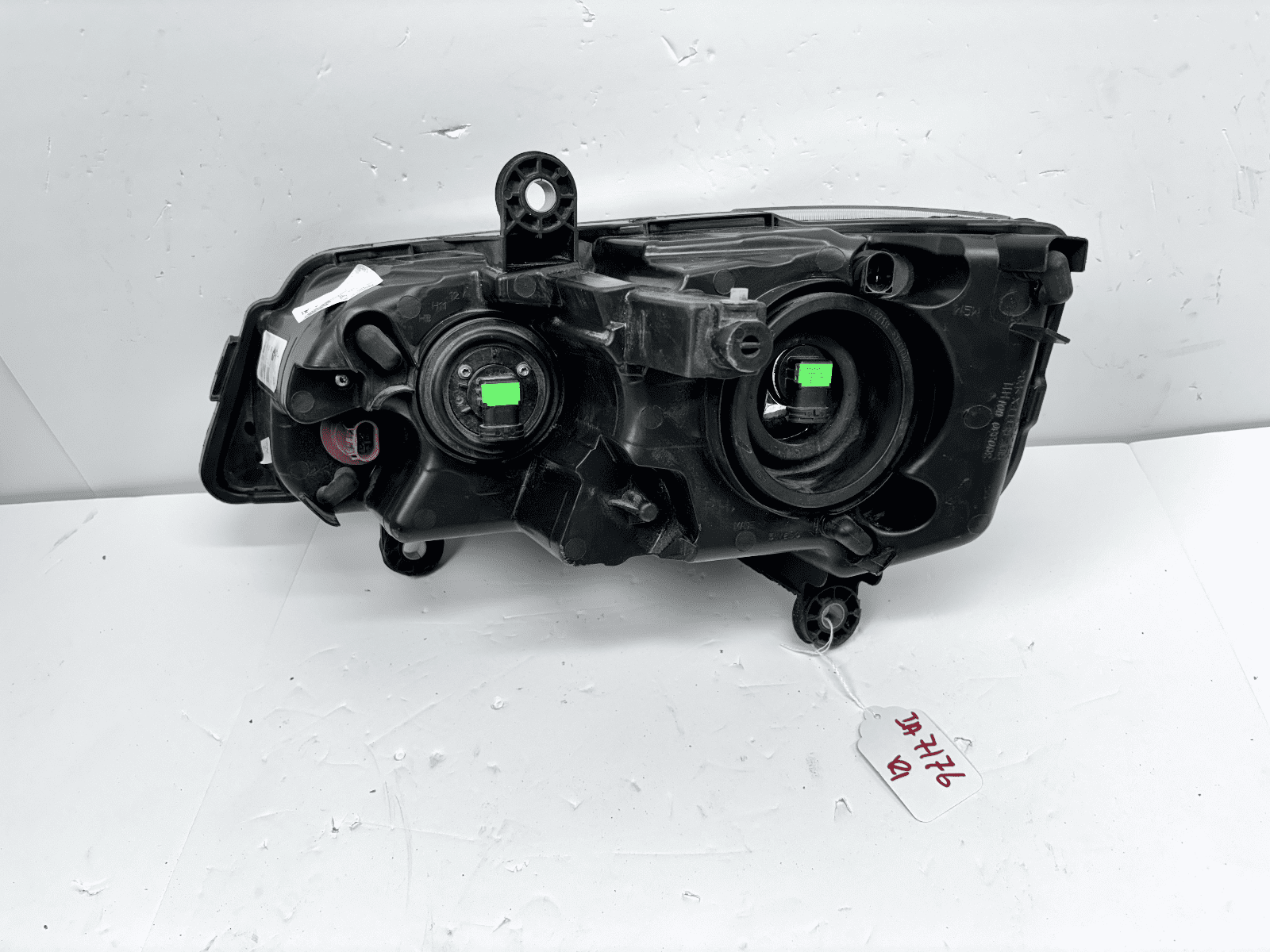 2011-2020 Dodge Grand Caravan Front Right OEM Headlight - Image 13
