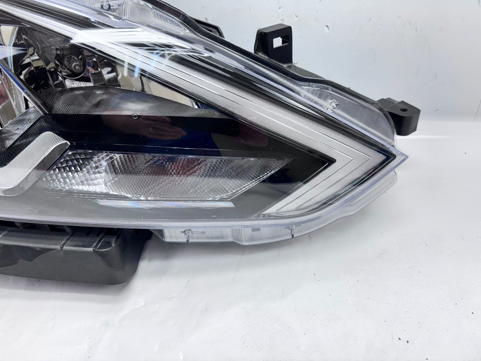 2016-19 Nissan Sentra Halogen Front Right CAPA Headlight 26010-3YU0A - Image 3