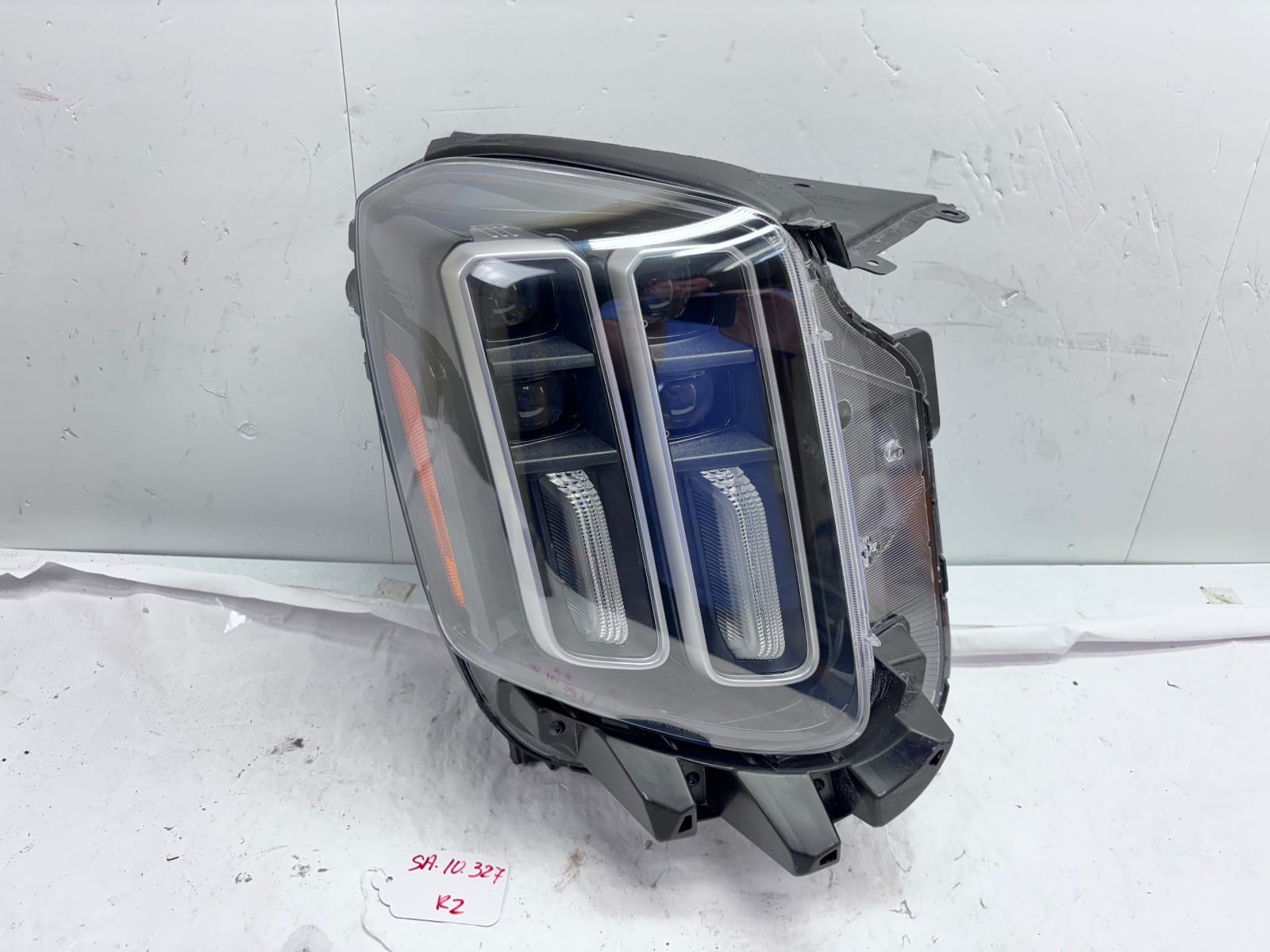 92102-S9600 NICE COMPLETE 2024-25 Kia Telluride LED Front Right OEM Headlight
