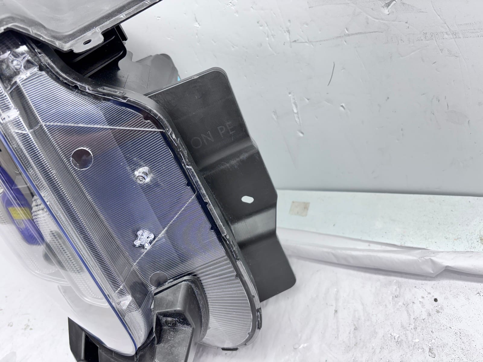 92102-S9600 NICE COMPLETE 2024-25 Kia Telluride LED Front Right OEM Headlight - Image 17