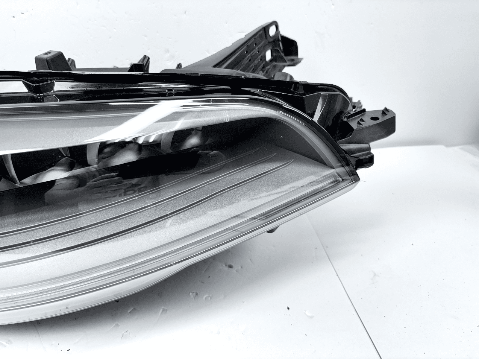 2020-22 Lincoln Aviator LED Front Right OEM Headlight lc5b13e014ap - Image 7
