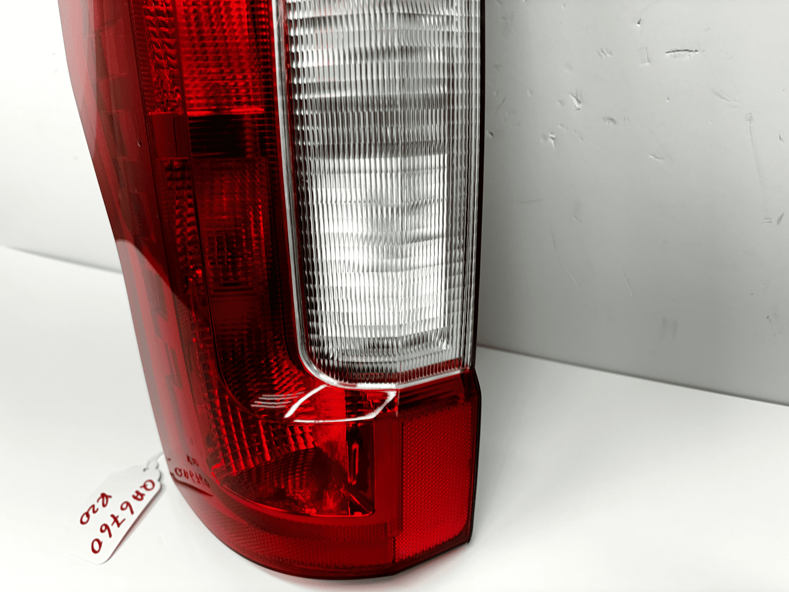 2017-19 Ford F250 F350 F450 Super Duty Halogen Rear Left Tail Light - Image 3