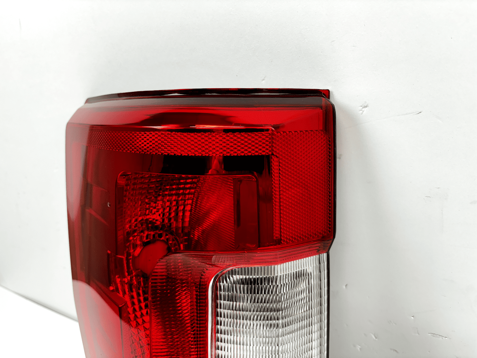 2017-19 Ford F250 F350 F450 Super Duty Halogen Rear Left Tail Light - Image 5