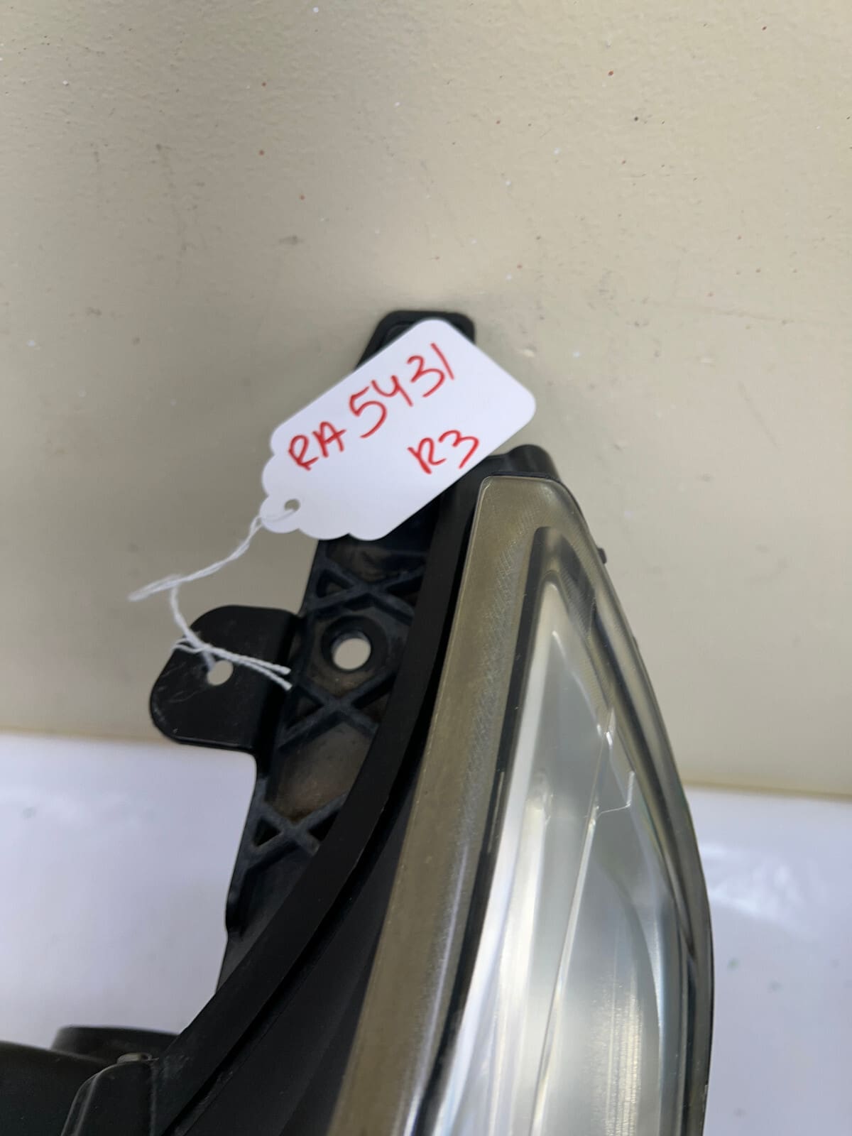 2010-2016 Cadillac SRX Halogen Front Left OEM Headlight - Image 7