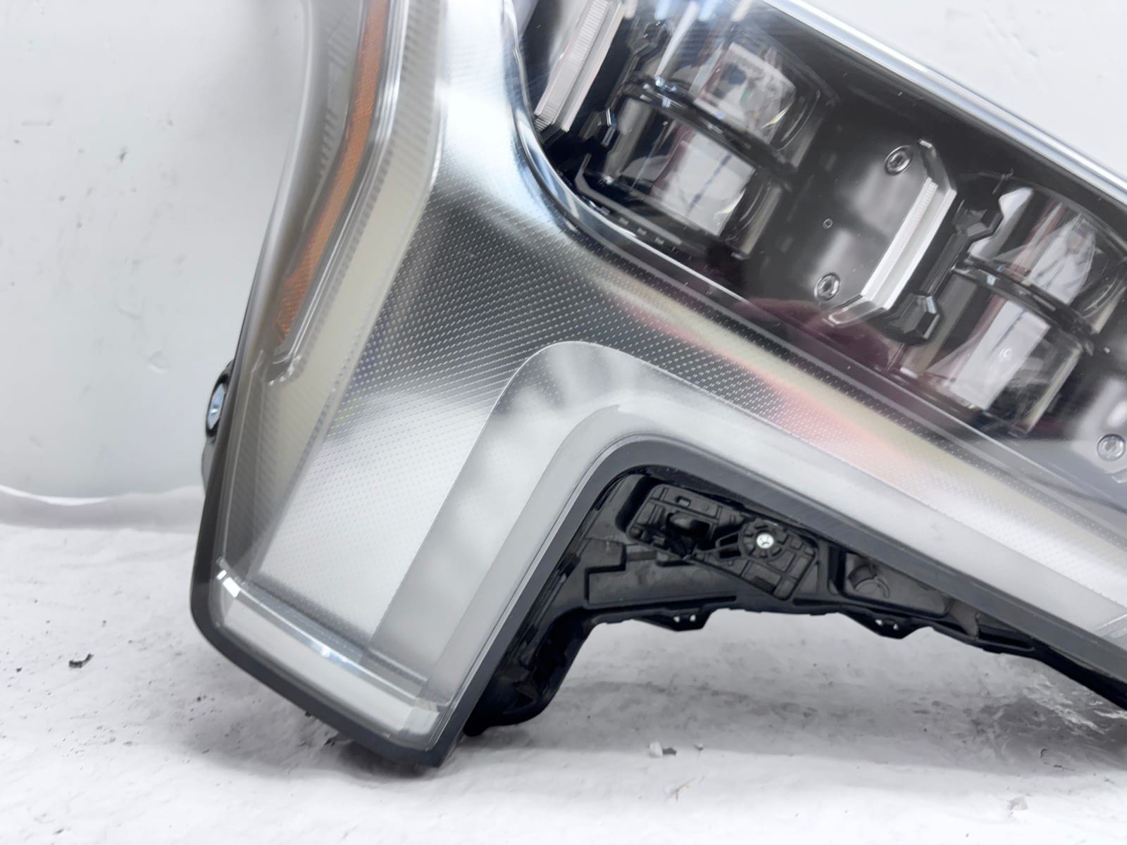 2022-2025 Toyota Sequoia LED Platinum Front Right OEM Headlight - Image 5