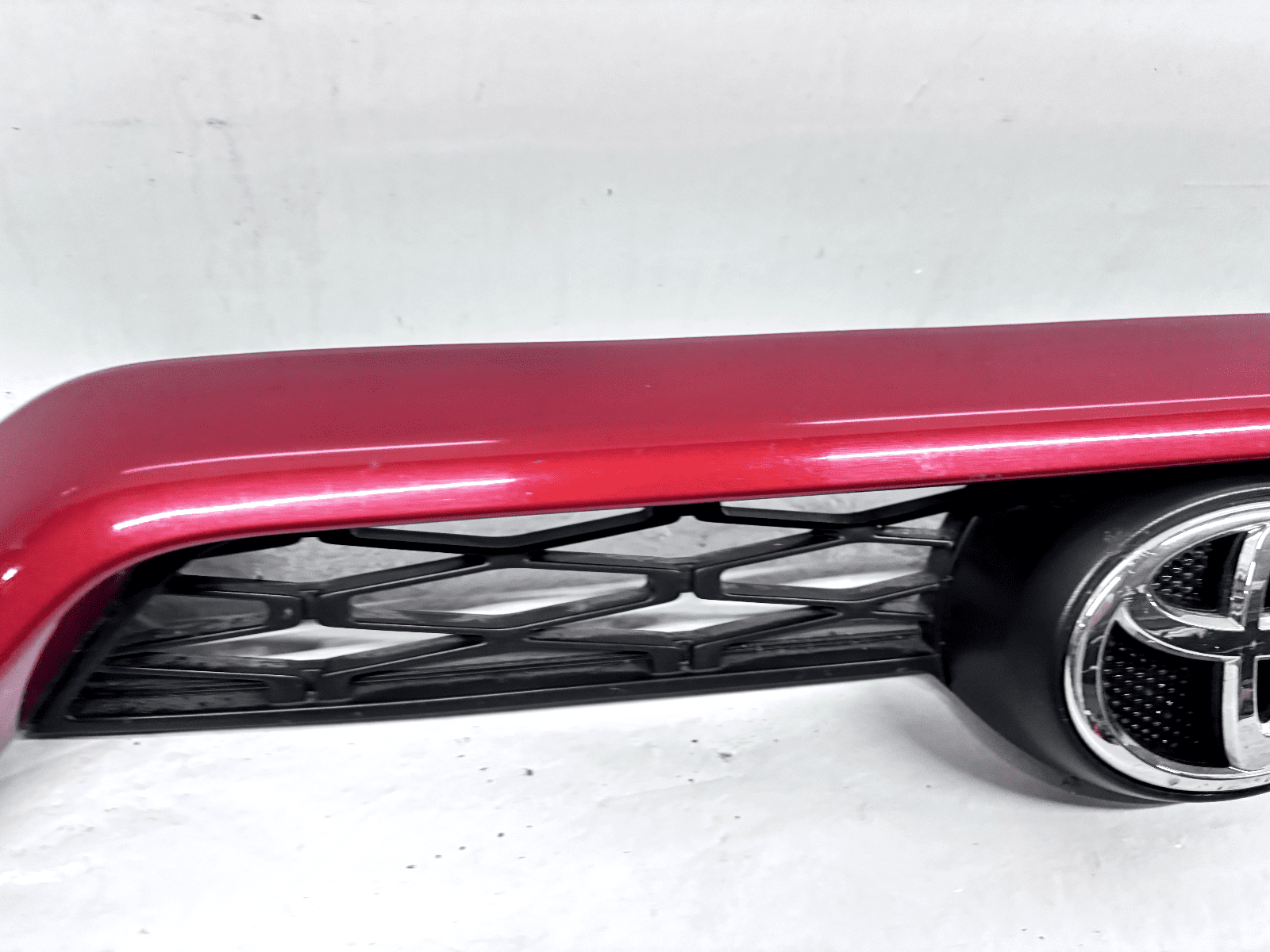 2014-19 Toyota 4Runner Front OEM Grille 53121-35090 - Image 8