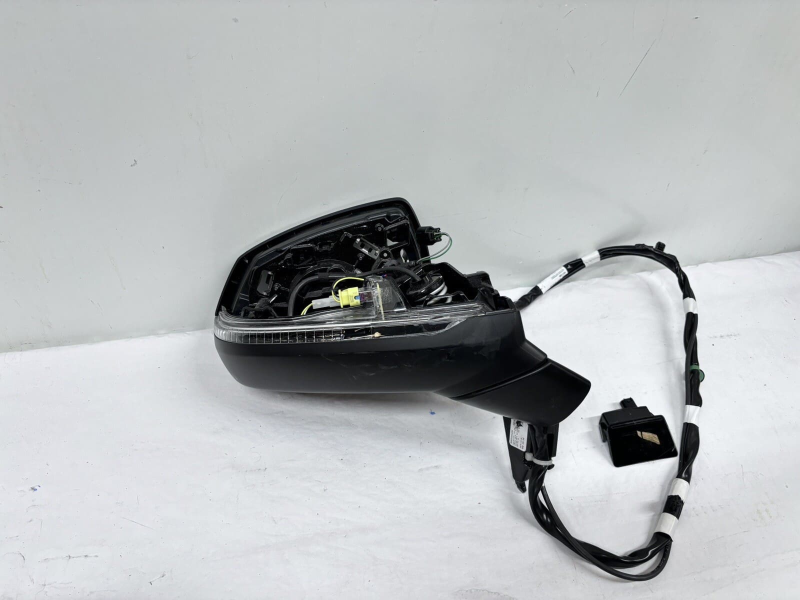 2018-2023 Audi Q5 SQ5 Q7 OEM Right Side View OEM Mirror w/Camera