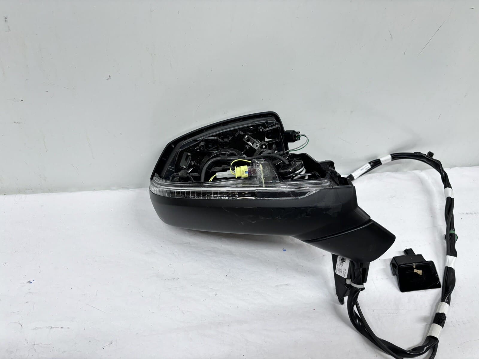2018-2023 Audi Q5 SQ5 Q7 OEM Right Side View OEM Mirror w/Camera - Image 2