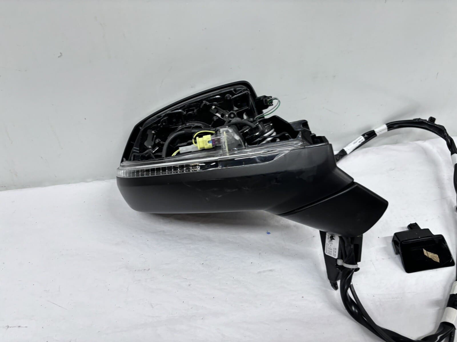 2018-2023 Audi Q5 SQ5 Q7 OEM Right Side View OEM Mirror w/Camera - Image 3