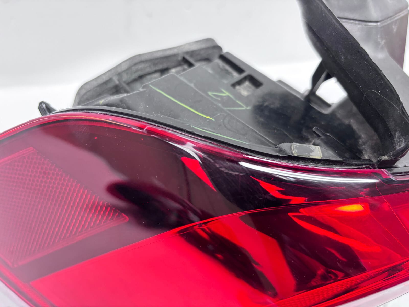 2018-2024 VW Tiguan LED Rear Left OEM Tail Light - Image 8