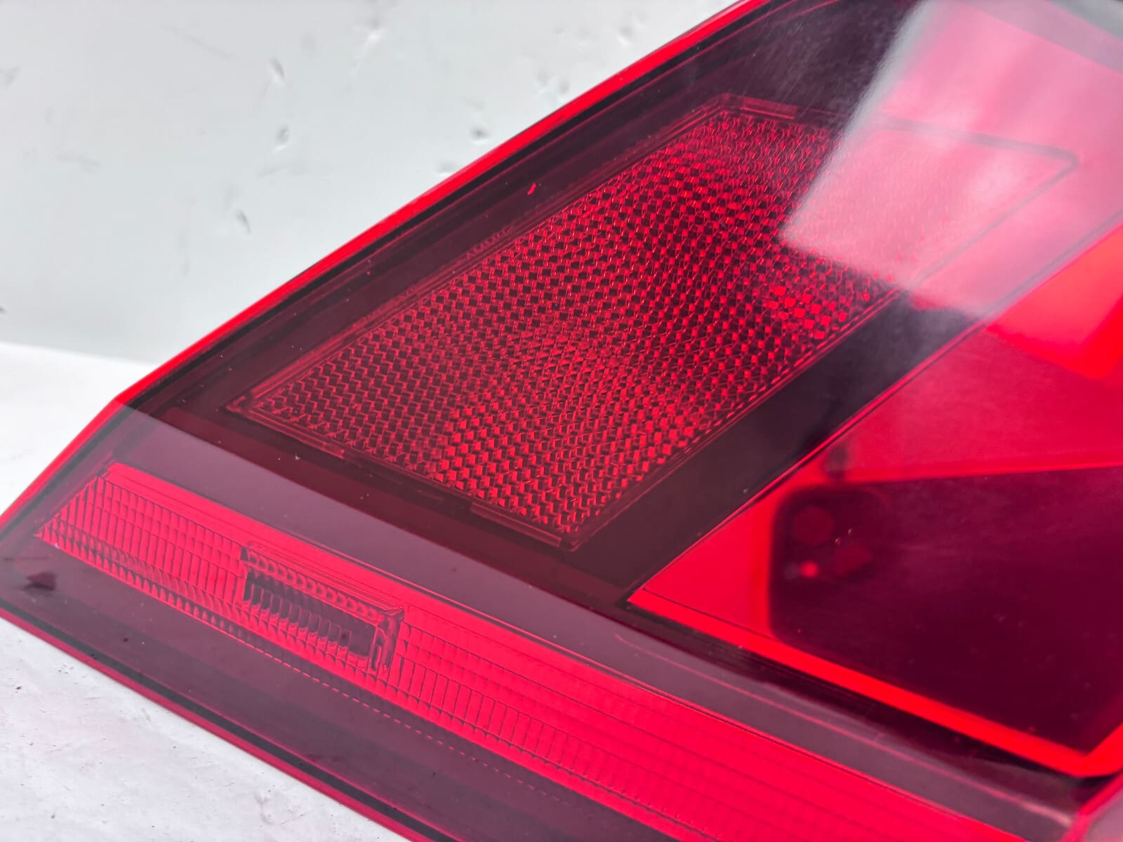 2018-2024 VW Tiguan LED Rear Left OEM Tail Light - Image 10