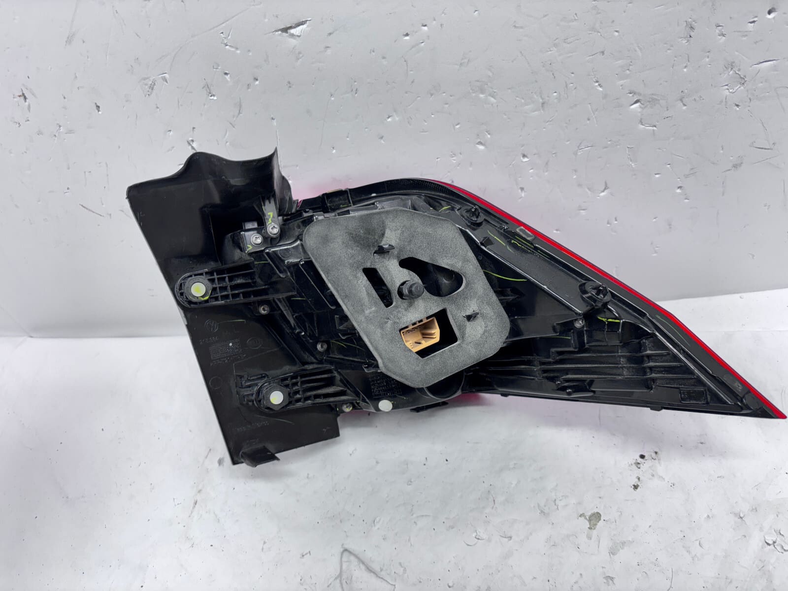 2018-2024 VW Tiguan LED Rear Left OEM Tail Light - Image 15