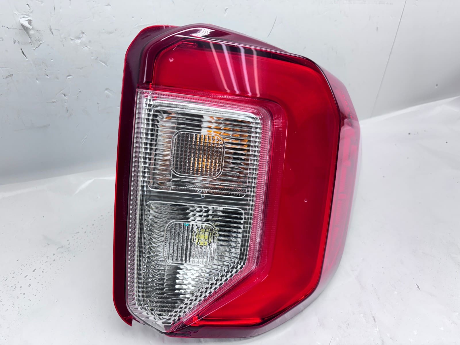 2020-24 Ford Explorer Halogen LED Rear Right OEM Tail Light LB5Z-13405-F - Image 3
