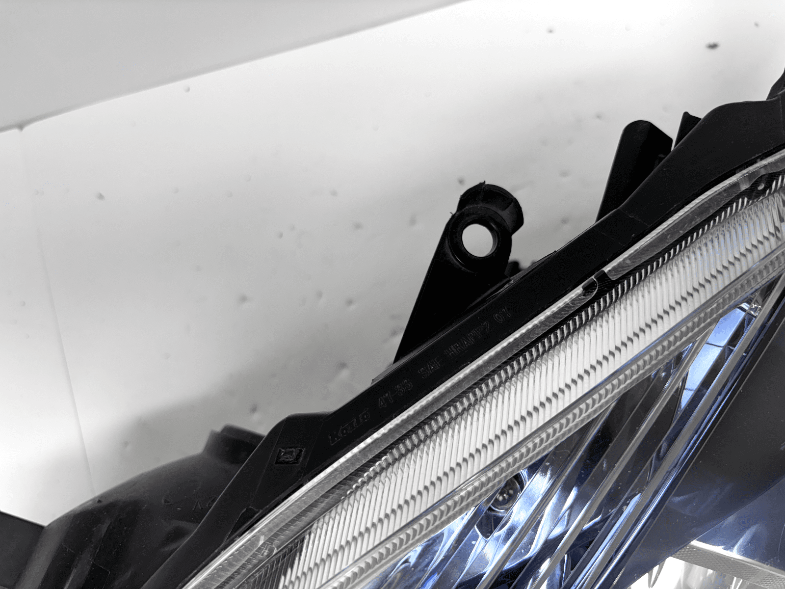 2012-2015 Toyota Prius Halogen Blue Front Left OEM Headlight - Image 15