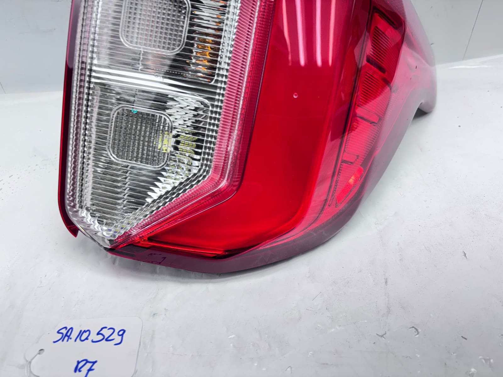 2020-24 Ford Explorer Halogen LED Rear Right OEM Tail Light LB5Z-13405-F - Image 12