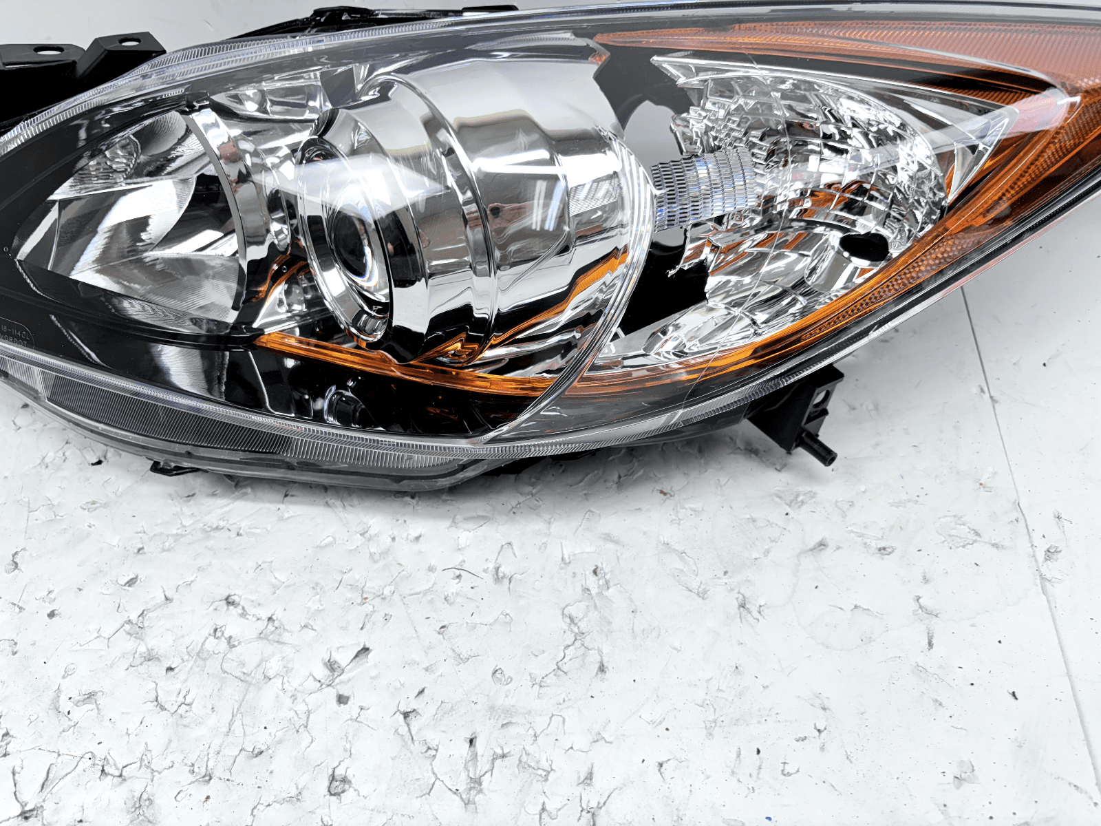 2010-2013 Mazda3 Halogen Front Left CAPA Headlight bbm4510loh - Image 8