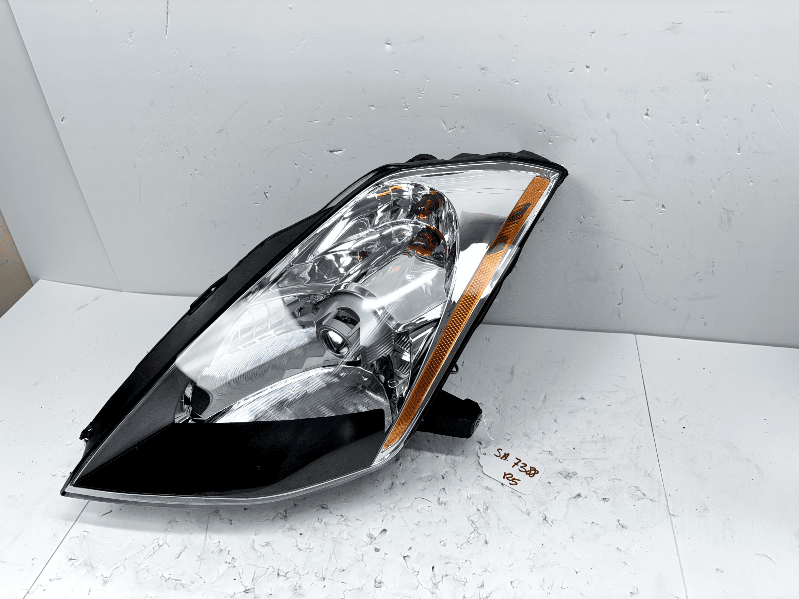 2003-2005 Nissan 350z Xenon Front Left Headlight