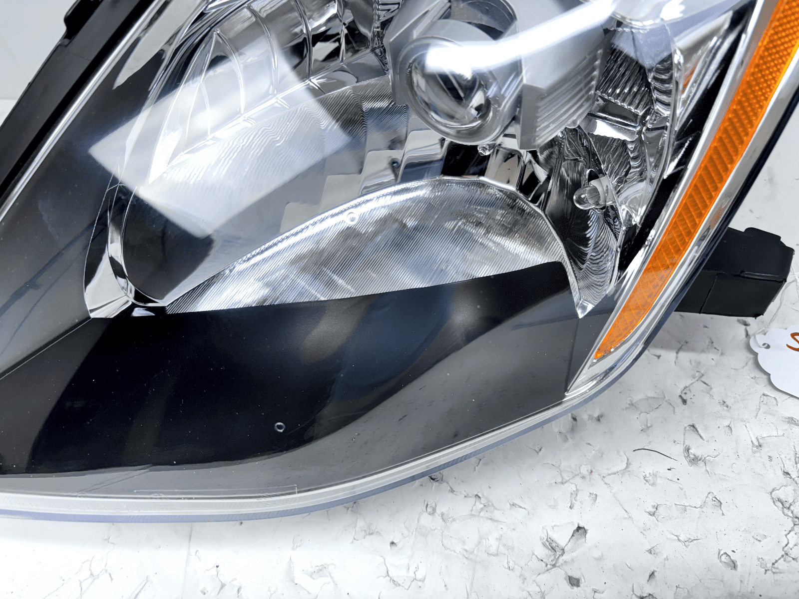2003-2005 Nissan 350z Xenon Front Left Headlight - Image 6