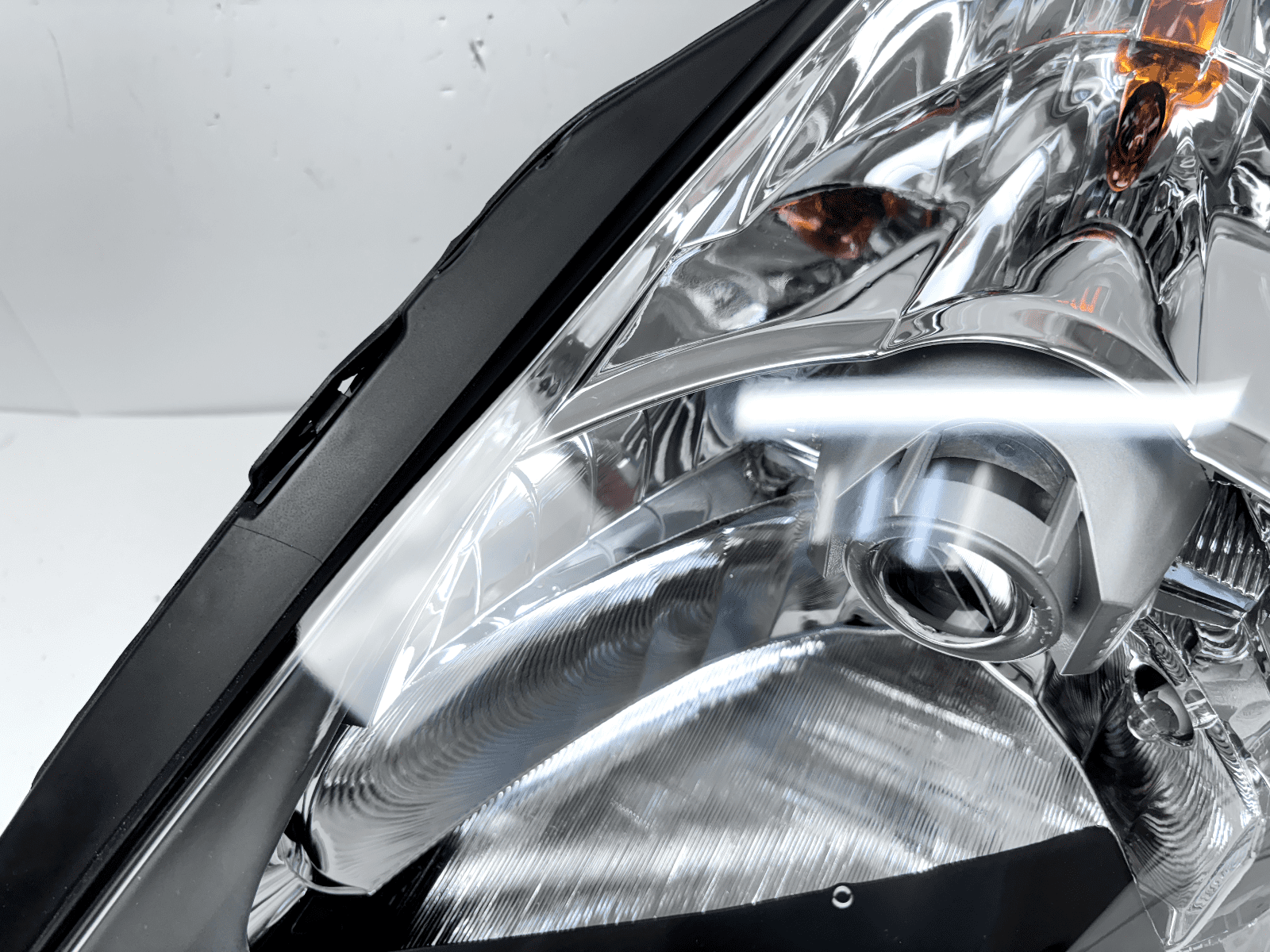2003-2005 Nissan 350z Xenon Front Left Headlight - Image 9