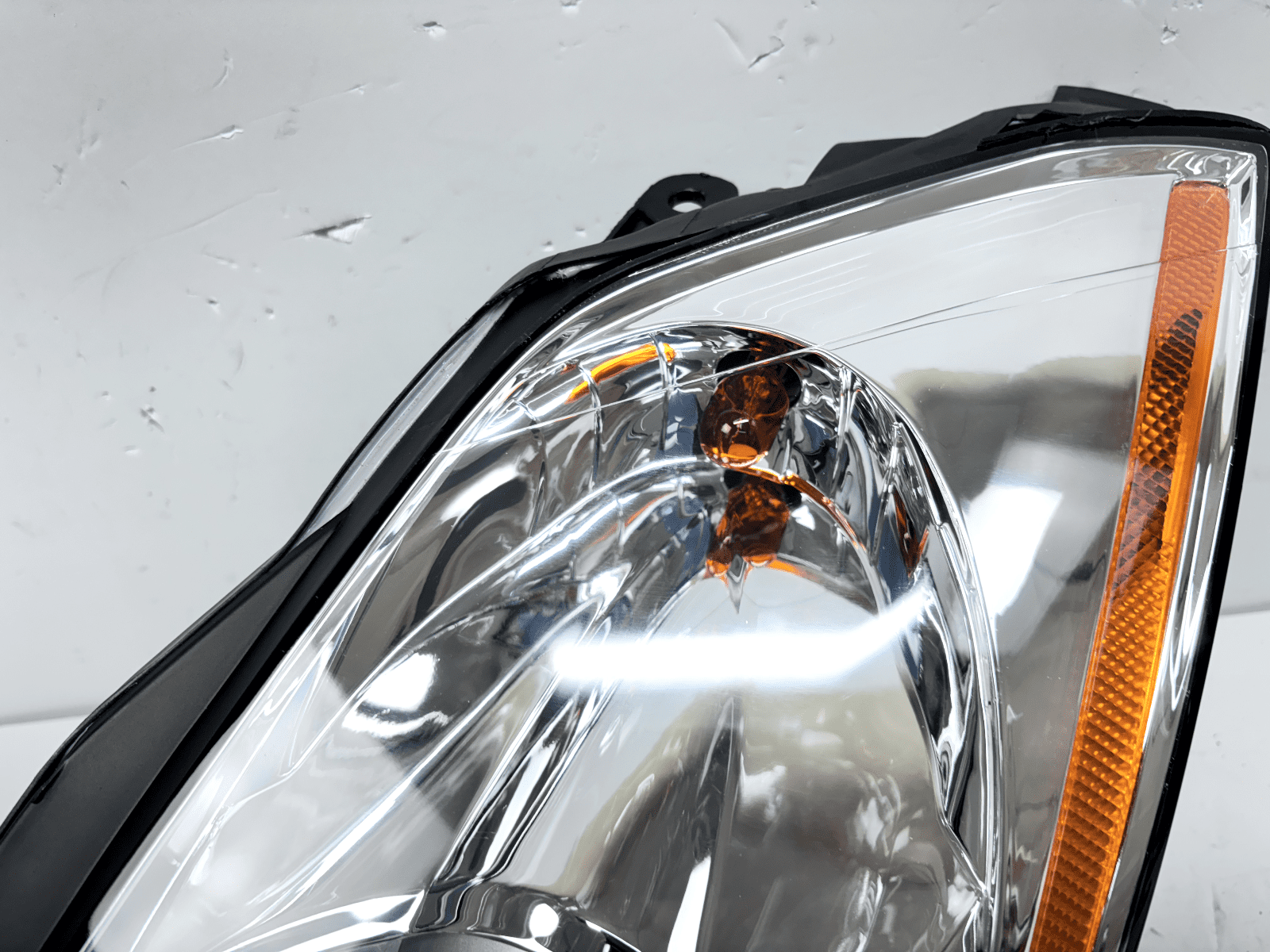 2003-2005 Nissan 350z Xenon Front Left Headlight - Image 11