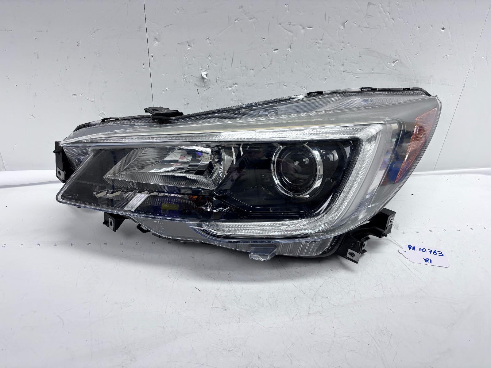 84001ALHA 2018-19 Subaru Legacy Outback Halogen LED Front Left OEM Headlight