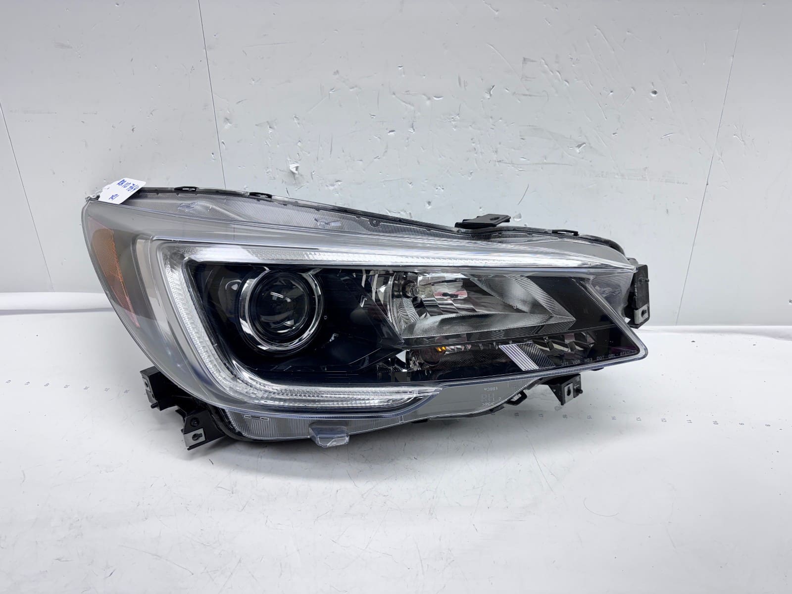 84001AL10A 2018-19 Subaru Legacy Outback Halogen LED Front Right OEM Headlight