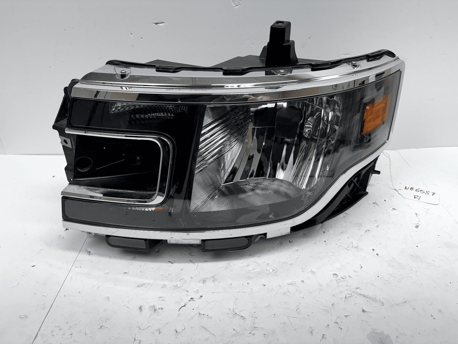 2013-2019 Ford Flex Halogen Front Left Headlight OEM Genuine