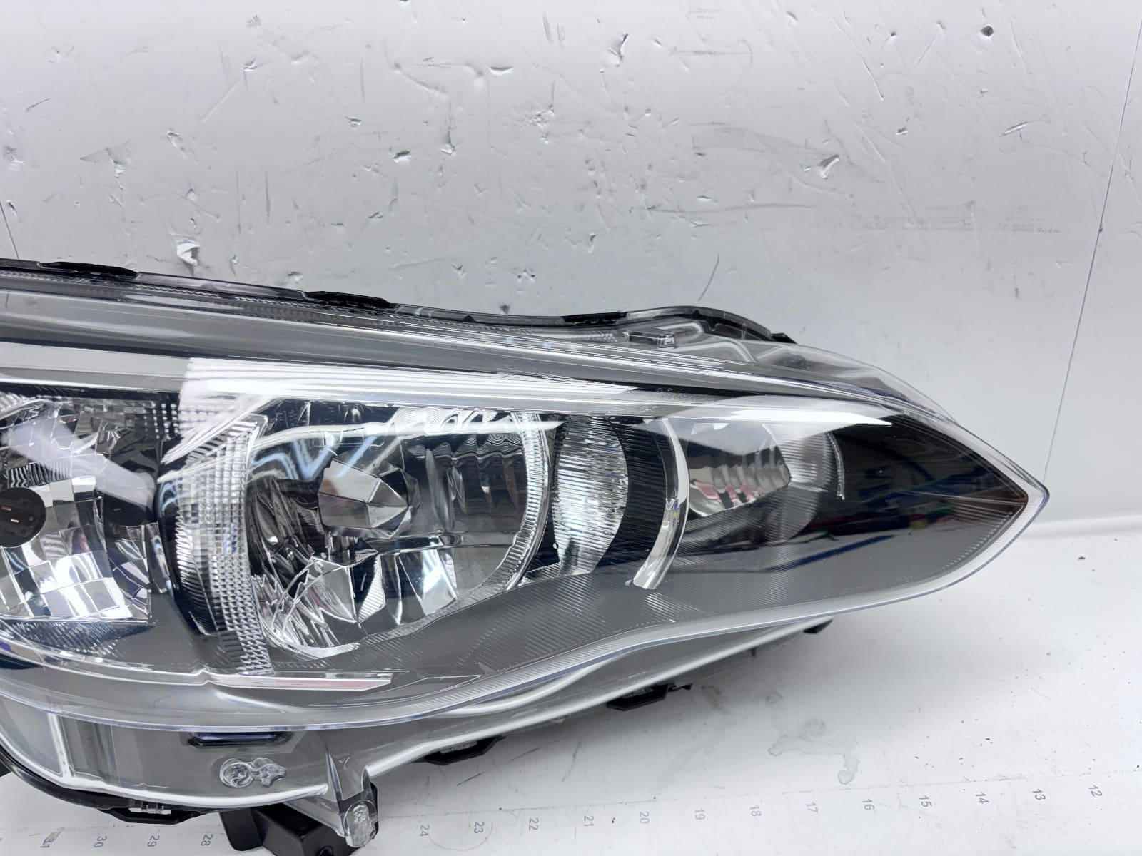 2017-23 Subaru Impreza; Crosstrek Halogen Front Right OEM Headlight 84001FL00A - Image 5