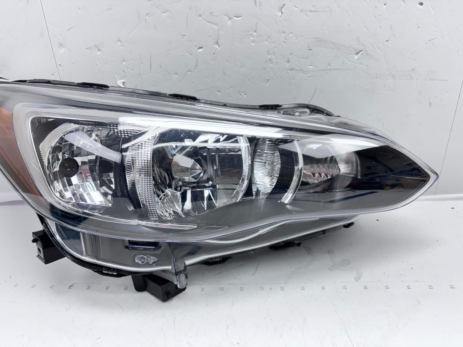 2017-23 Subaru Impreza; Crosstrek Halogen Front Right OEM Headlight 84001FL00A - Image 6