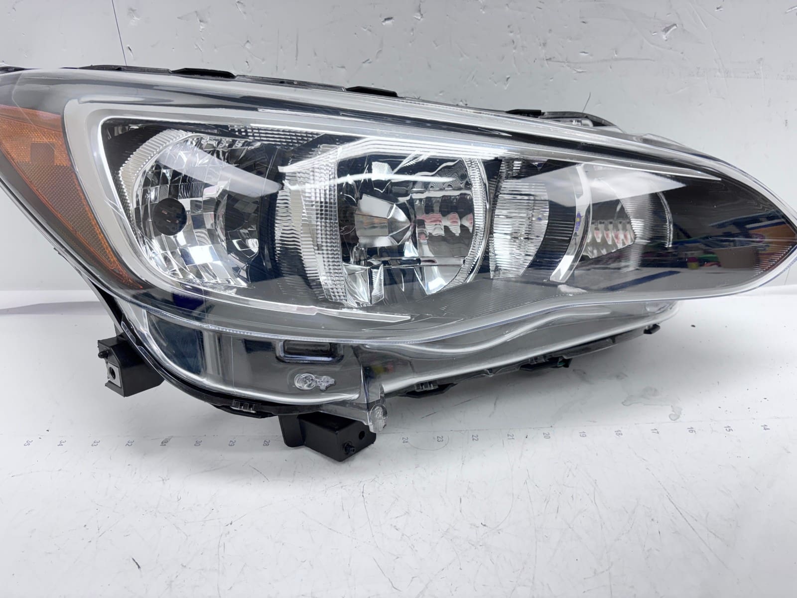 2017-23 Subaru Impreza; Crosstrek Halogen Front Right OEM Headlight 84001FL00A - Image 7