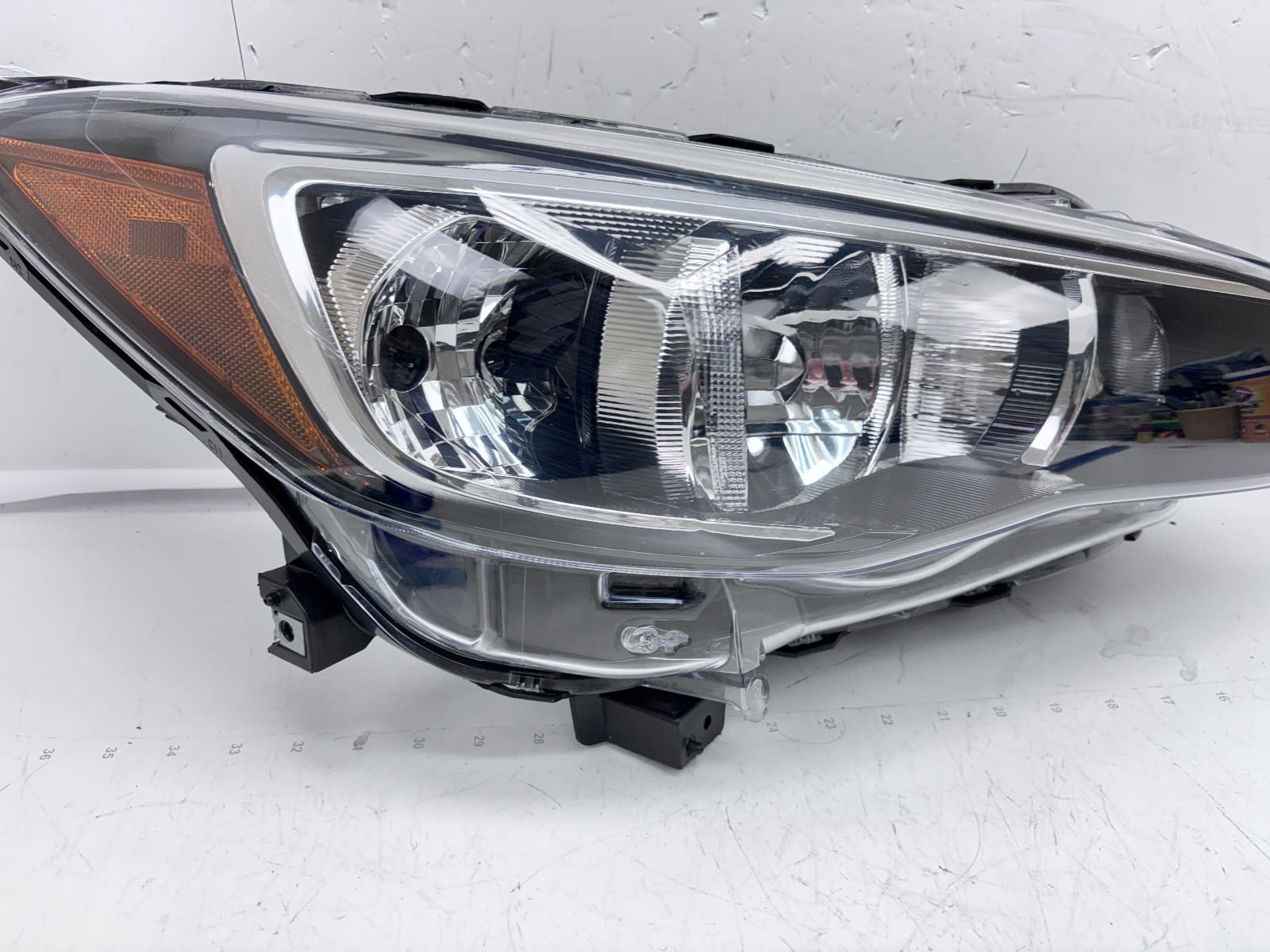2017-23 Subaru Impreza; Crosstrek Halogen Front Right OEM Headlight 84001FL00A - Image 8