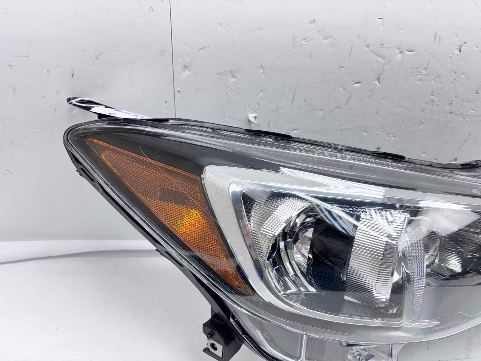 2017-23 Subaru Impreza; Crosstrek Halogen Front Right OEM Headlight 84001FL00A - Image 11