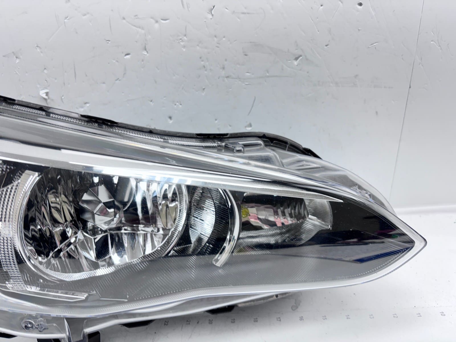 2017-23 Subaru Impreza; Crosstrek Halogen Front Right OEM Headlight 84001FL00A - Image 4