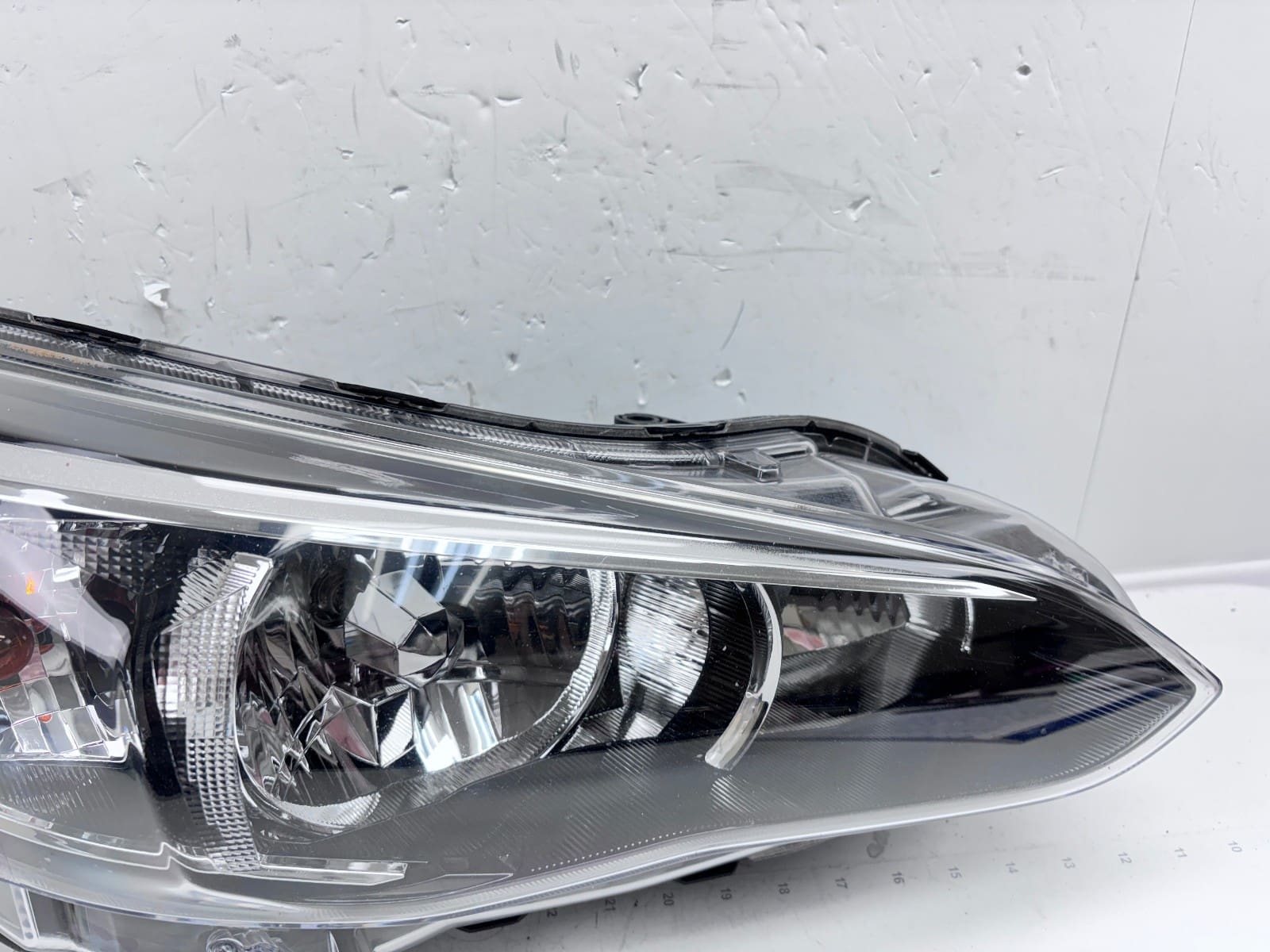 2017-23 Subaru Impreza; Crosstrek Halogen Front Right OEM Headlight 84001FL00A - Image 5